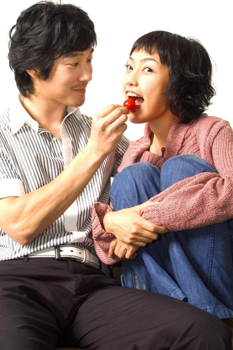 女生想变美，是选择护肤还是化妆？游戏画面